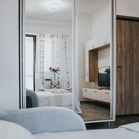 Palas Mall - Cozy Studios And Flats Iasi Ngoại thất bức ảnh